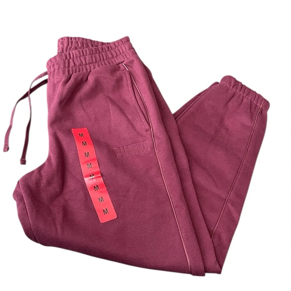 PUMA Women's Fleece Jogger Sweatpant with Pockets - Picture 2 of 5